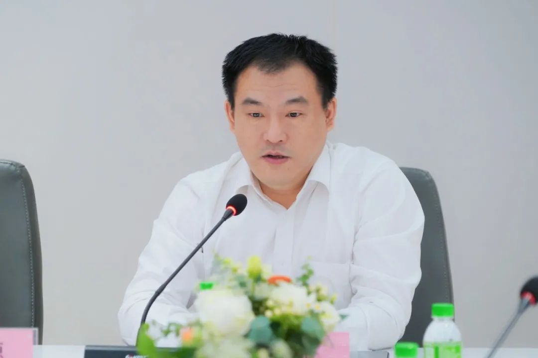  禪城區政府經促局局長李凱